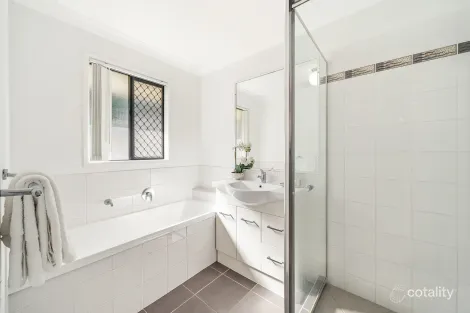 Property photo of 6 Bolte Crescent Kallangur QLD 4503