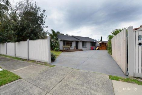 46 Henry Cres, Seaford, VIC 3198