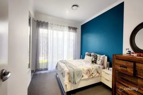 Property photo of 18 Field Street Helensvale QLD 4212
