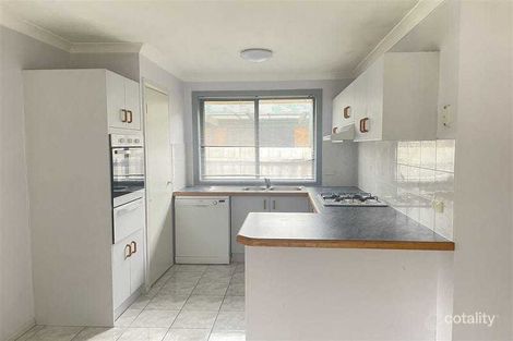 Property photo of 18 Nita Close Narre Warren VIC 3805