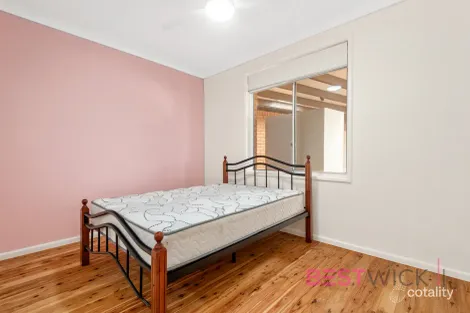 Property photo of 14 Wakehurst Place West Bathurst NSW 2795