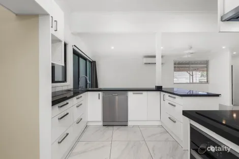 Property photo of 4 Darwin Street Beresfield NSW 2322