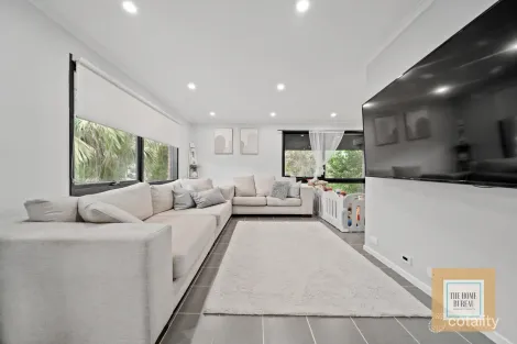 Property photo of 22 Books Crescent McGraths Hill NSW 2756