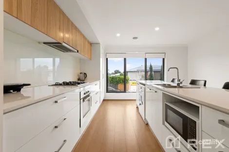 Property photo of 9 Optima Street Officer VIC 3809