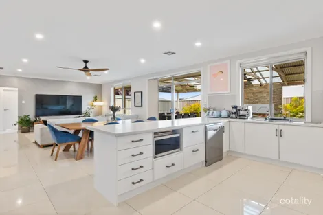 Property photo of 12 Beachport Road Seaford Rise SA 5169