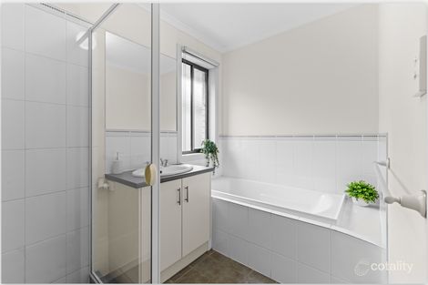 Property photo of 20 Wattlebird Drive Burton SA 5110