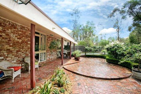 Property photo of 16 Adecroft Court Eltham VIC 3095