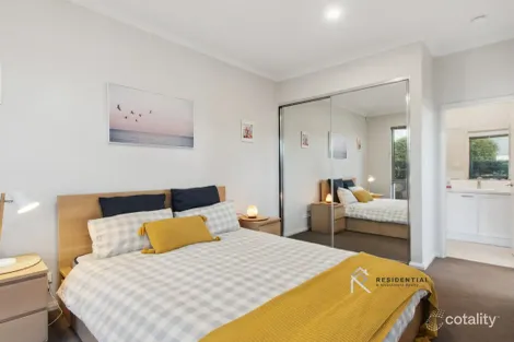 Property photo of 2/2 De Grey Street Innaloo WA 6018