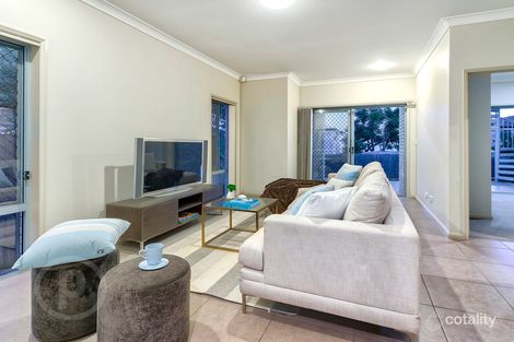 Property photo of 20 Camelot Street Tennyson QLD 4105