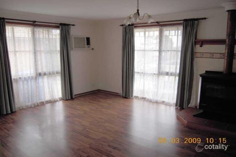 Property photo of 6 Toirram Crescent Cranbourne VIC 3977