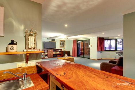 Property photo of 2 Kevin Court Happy Valley SA 5159