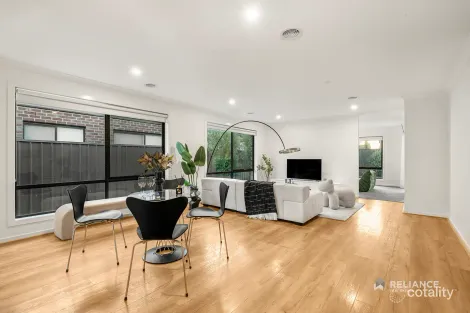 Property photo of 30 Clear Drive Tarneit VIC 3029