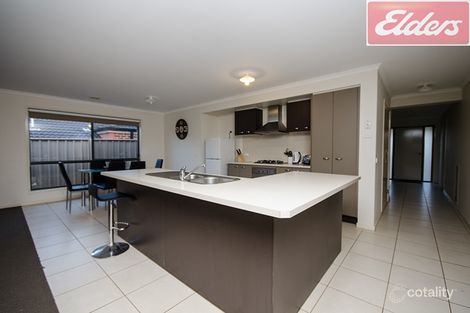 Property photo of 95 Yarralumla Drive Wodonga VIC 3690