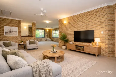 Property photo of 31 Campbell Drive Hillarys WA 6025