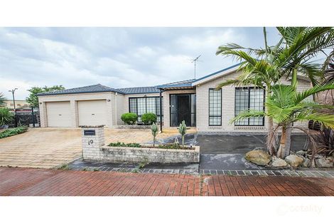 Property photo of 19 Rockton Close Prestons NSW 2170