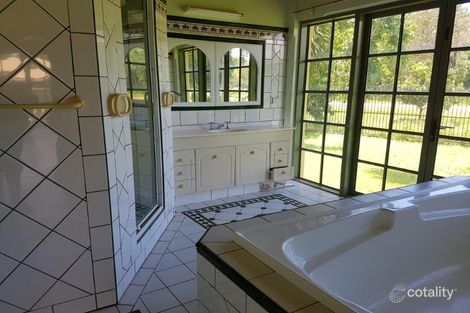 34 Alstonia Dr, Nanum, QLD 4874