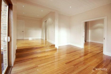 Property photo of 2/27 Dunscombe Avenue Glen Waverley VIC 3150