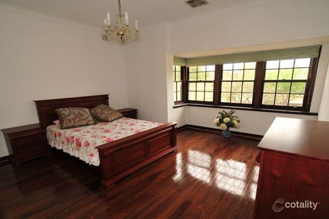 Property photo of 4 Adrian Street Glen Iris VIC 3146