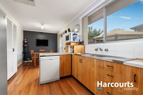 Property photo of 53 Bradstreet Road Mount Waverley VIC 3149