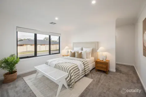 Property photo of 22 Hillcrest Street Leneva VIC 3691