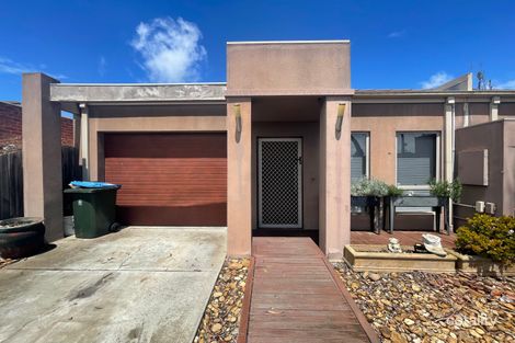 1/7 Swallow St, Werribee, VIC 3030