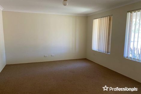Property photo of 35 Guillardon Terrace Madora Bay WA 6210