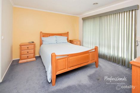 Property photo of 55 Lawson Way Endeavour Hills VIC 3802