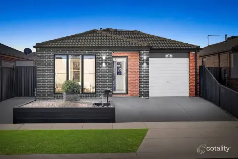 74 CHAPMAN DR, WYNDHAM VALE, VIC 3024