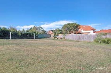Property photo of 39 Haddington Crescent Greenvale VIC 3059