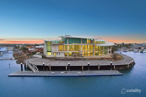 55 Courageous Ct, Newport, QLD 4020