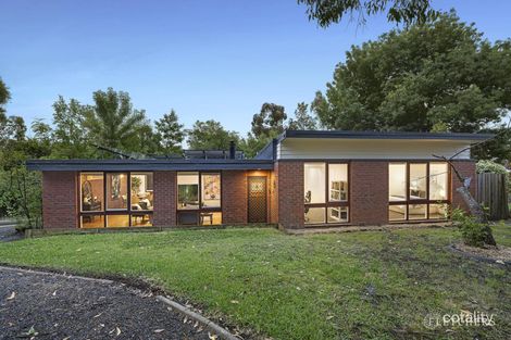 17 Alfred St, Wandin North, VIC 3139