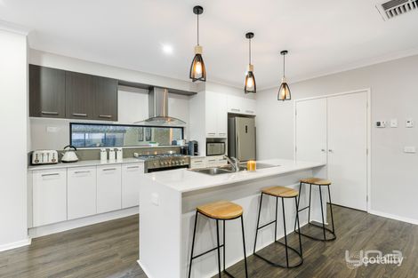 Property photo of 23 Moore Drive Fraser Rise VIC 3336