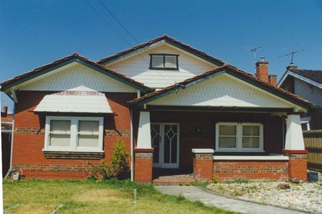 Property photo of 2 James Street Glen Huntly VIC 3163