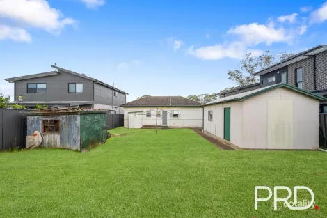 Property photo of 7 Coolaroo Crescent Lurnea NSW 2170