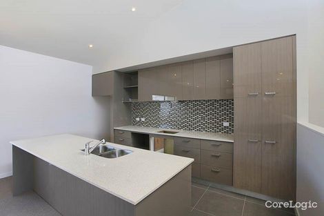 Property photo of 22 Beaurepaire Parade Footscray VIC 3011