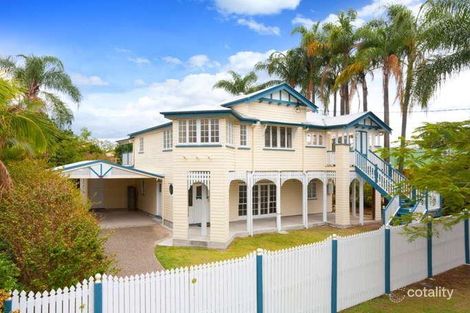 18 Adele St, Kedron, QLD 4031