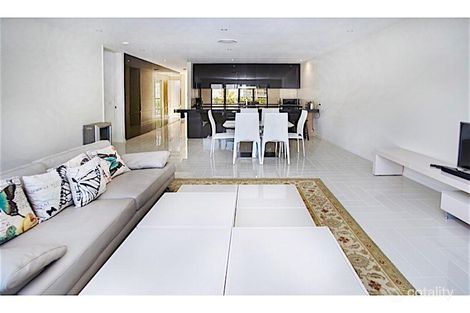 Property photo of 45 Theatre Drive Benowa QLD 4217