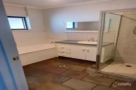 Property photo of 6 Hay Street Savernake NSW 2646