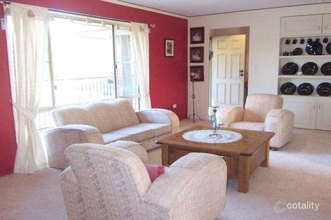 37 Newburn St, Hillcrest, QLD 4118