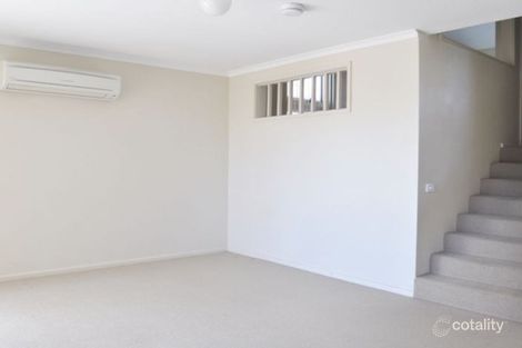 Property photo of 8 Ribbon Gum Place Windradyne NSW 2795