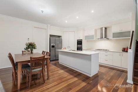Property photo of 58 Sugarloaf Drive Macleod VIC 3085