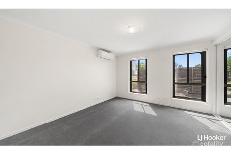 Property photo of 41 Bryan Hudson Street Macgregor ACT 2615