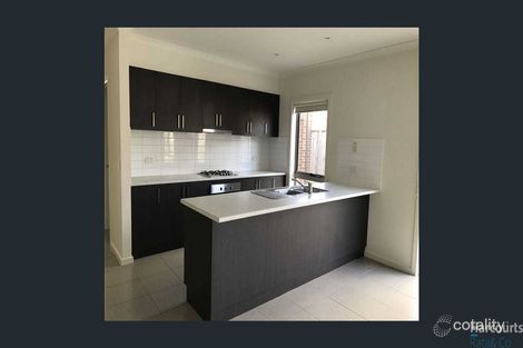 Property photo of 52 Mirrabucca Promenade South Morang VIC 3752