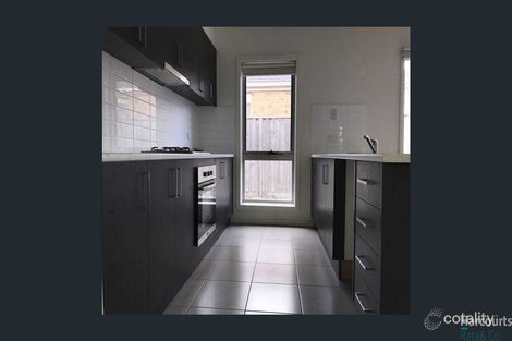 Property photo of 52 Mirrabucca Promenade South Morang VIC 3752
