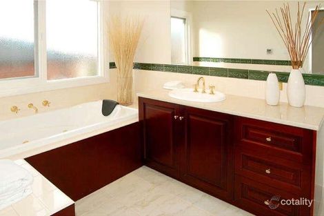 Property photo of 125 Ogilvie Street Essendon VIC 3040