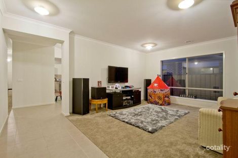 Property photo of 94 Selandra Boulevard Clyde North VIC 3978