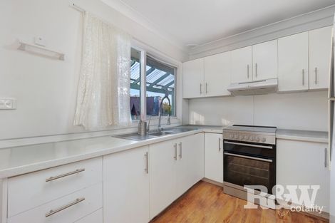 Property photo of 9 Waitara Place Dharruk NSW 2770