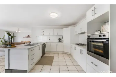 Property photo of 24 Venezia Street Prestons NSW 2170