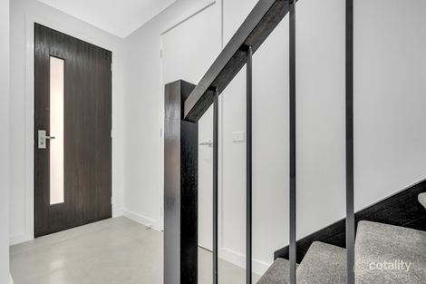 Property photo of 2/9 Palmyra Street Greenvale VIC 3059