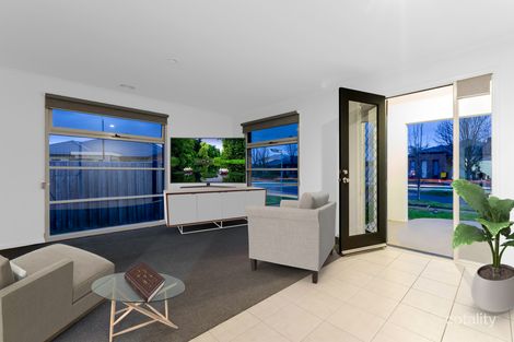 Property photo of 36 Fantail Crescent Williams Landing VIC 3027